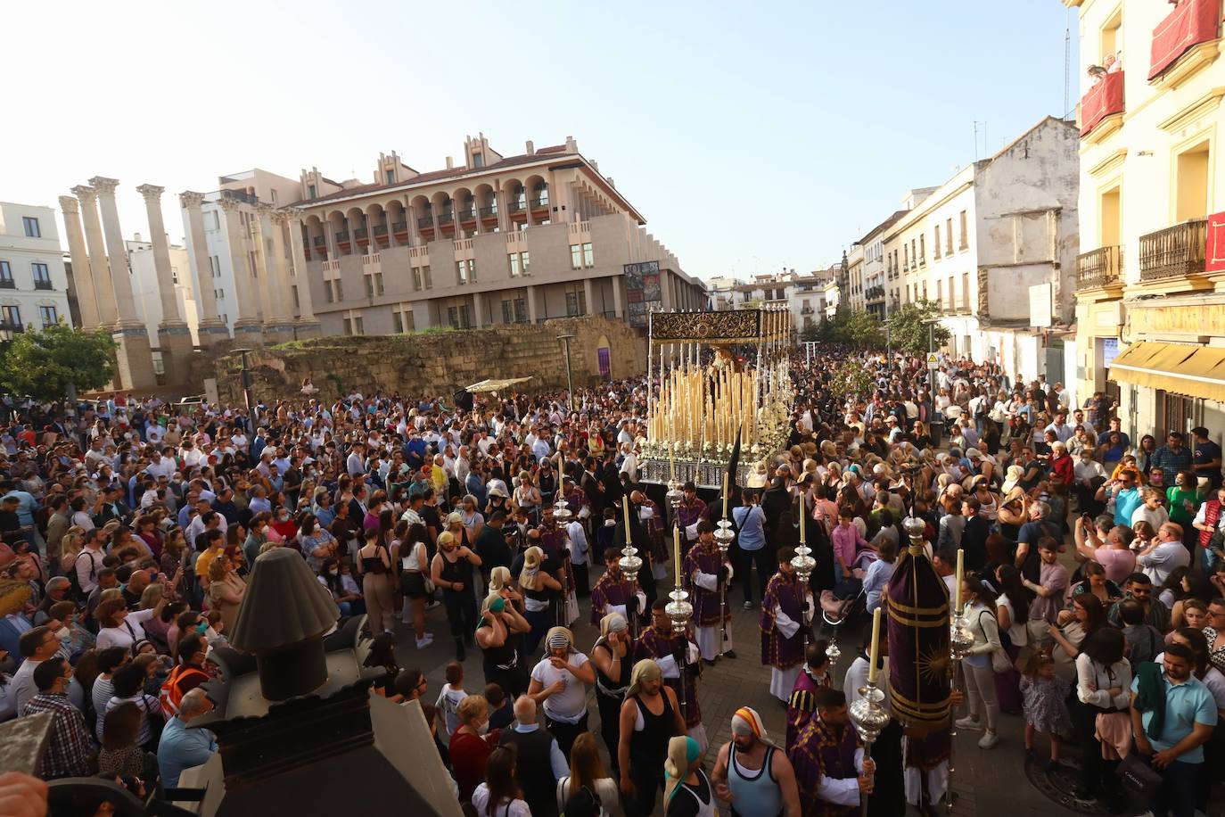 Viernes Santo | La hermosa procesión de la Expiración de Córdoba, en imágenes