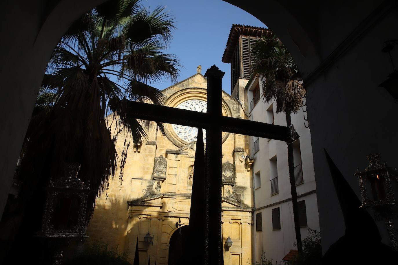 Viernes Santo | La hermosa procesión de la Expiración de Córdoba, en imágenes