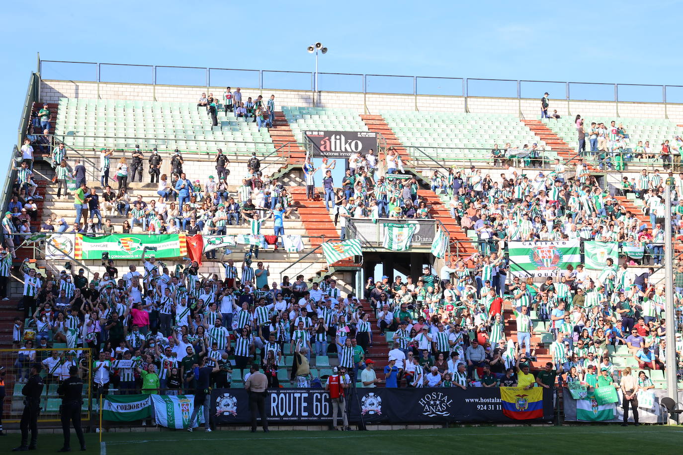 Así lo han vivido los mil cordobesistas del AD Mérida - Córdoba CF