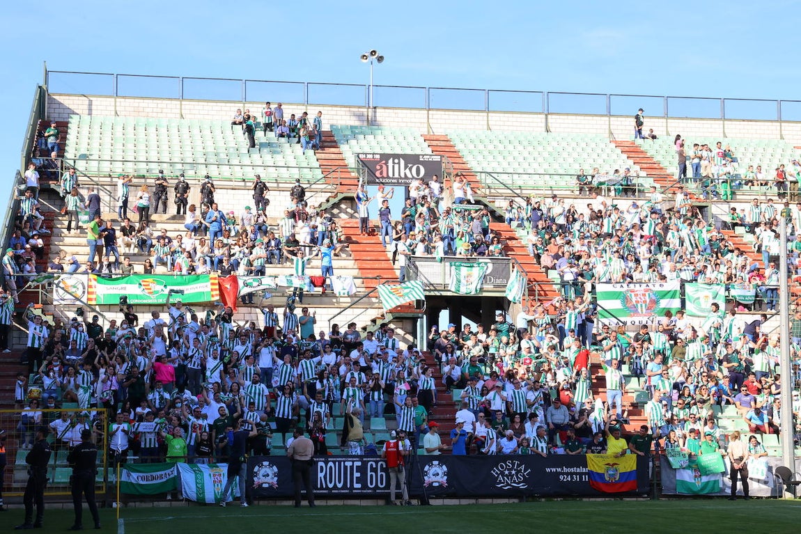 Así lo han vivido los mil cordobesistas del AD Mérida - Córdoba CF