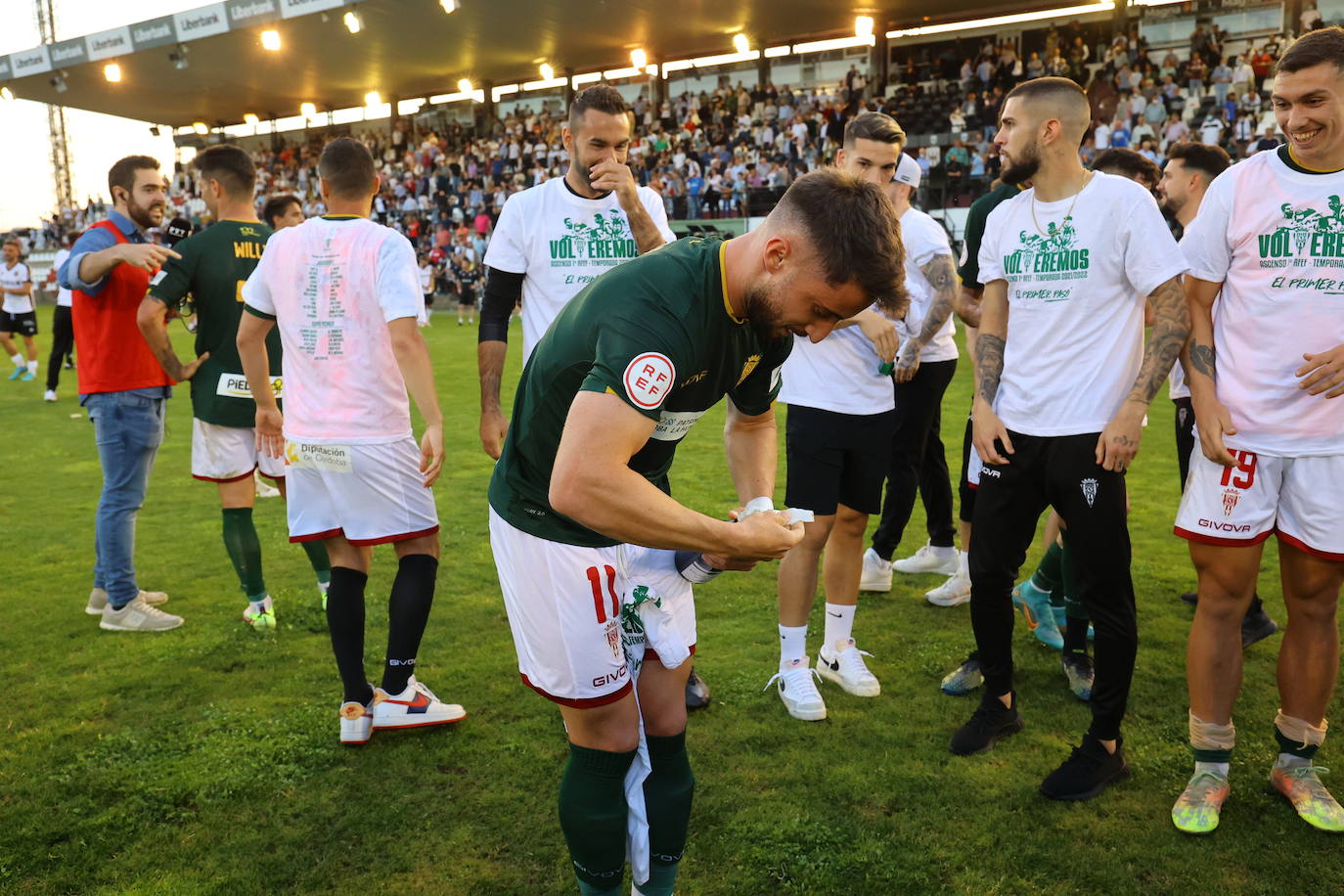 La fiesta del ascenso del Córdoba CF en Mérida, en imágenes