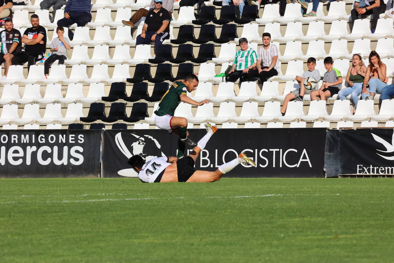 El AD Mérida - Córdoba CF, en imágenes