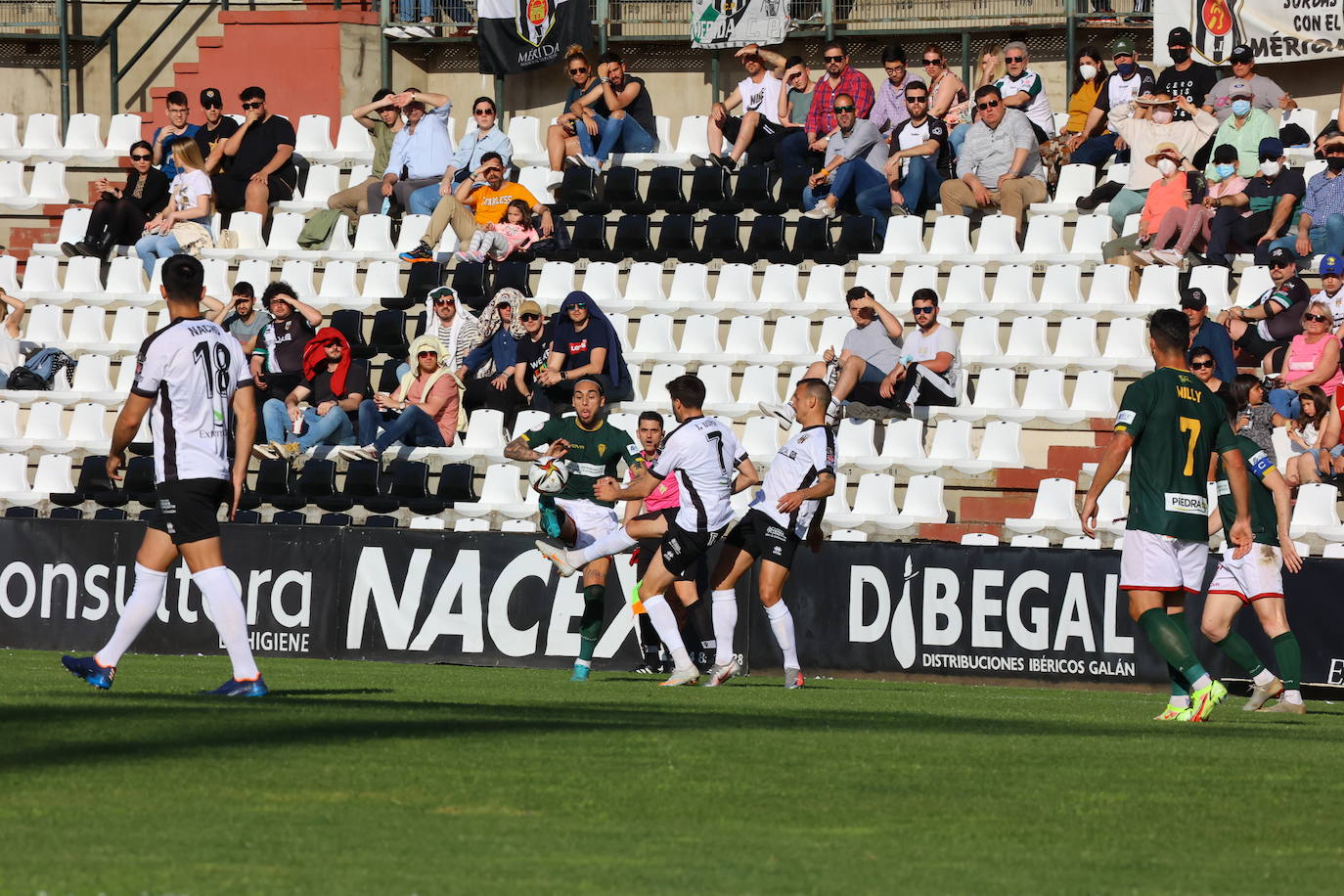 El AD Mérida - Córdoba CF, en imágenes