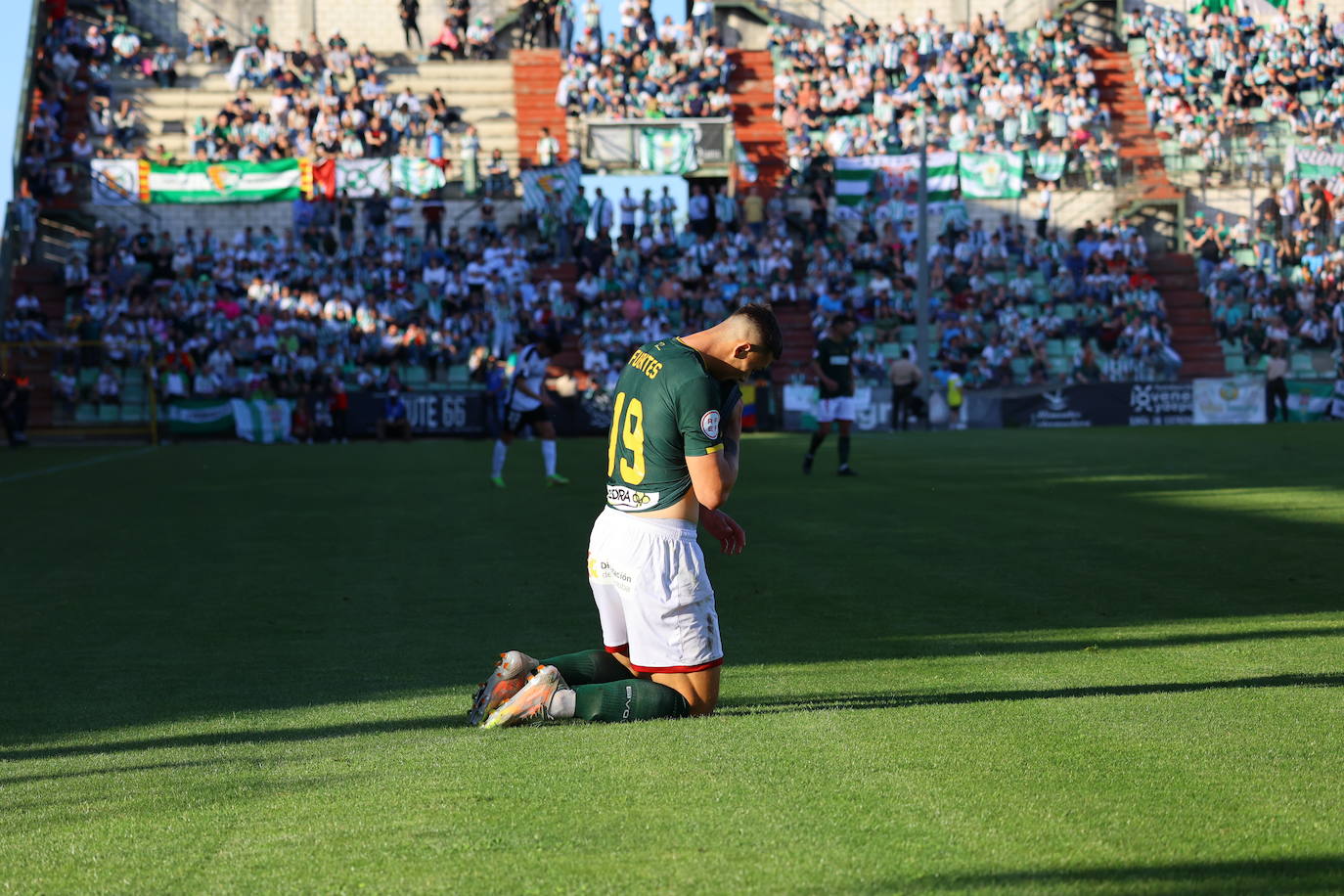 El AD Mérida - Córdoba CF, en imágenes