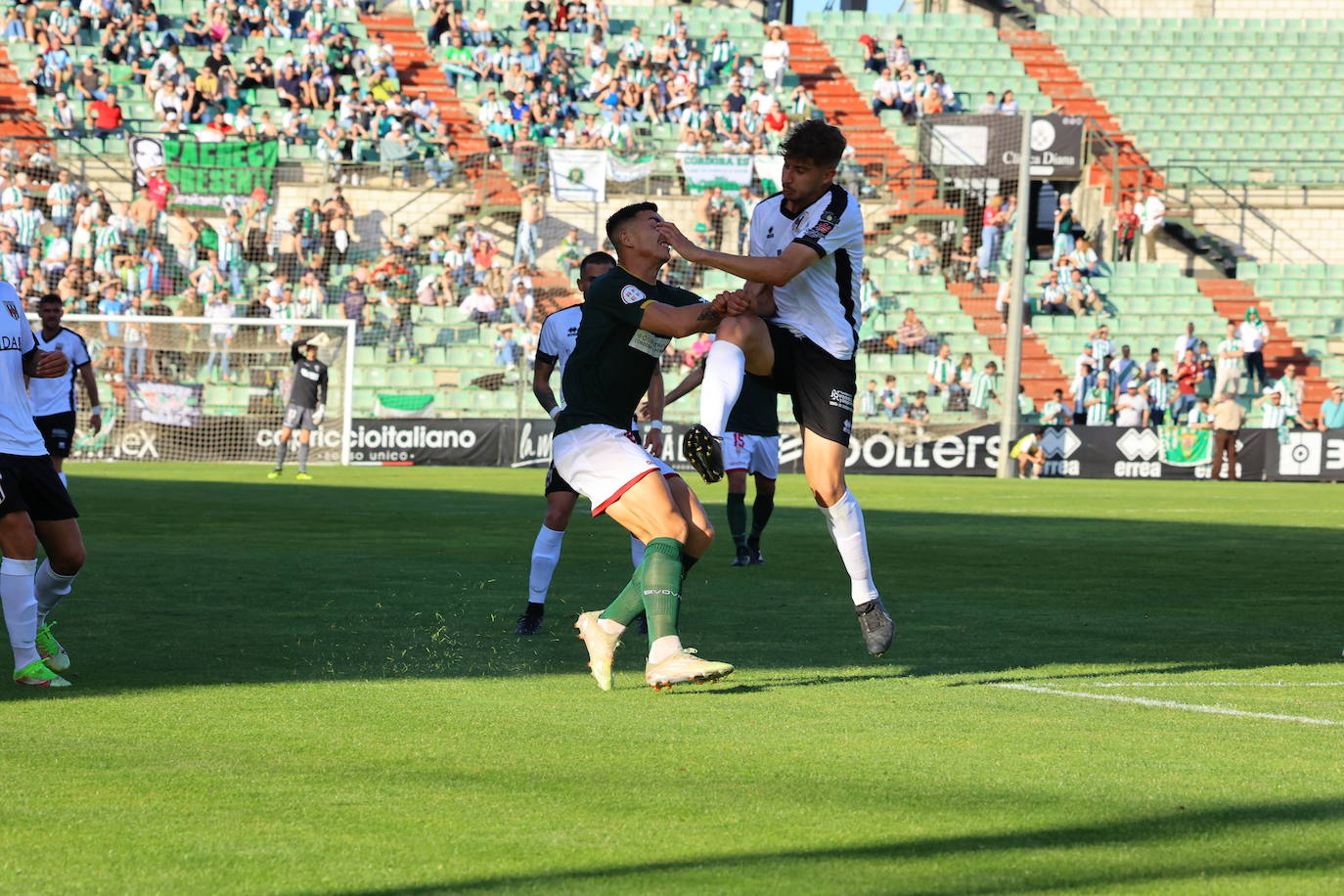 El AD Mérida - Córdoba CF, en imágenes