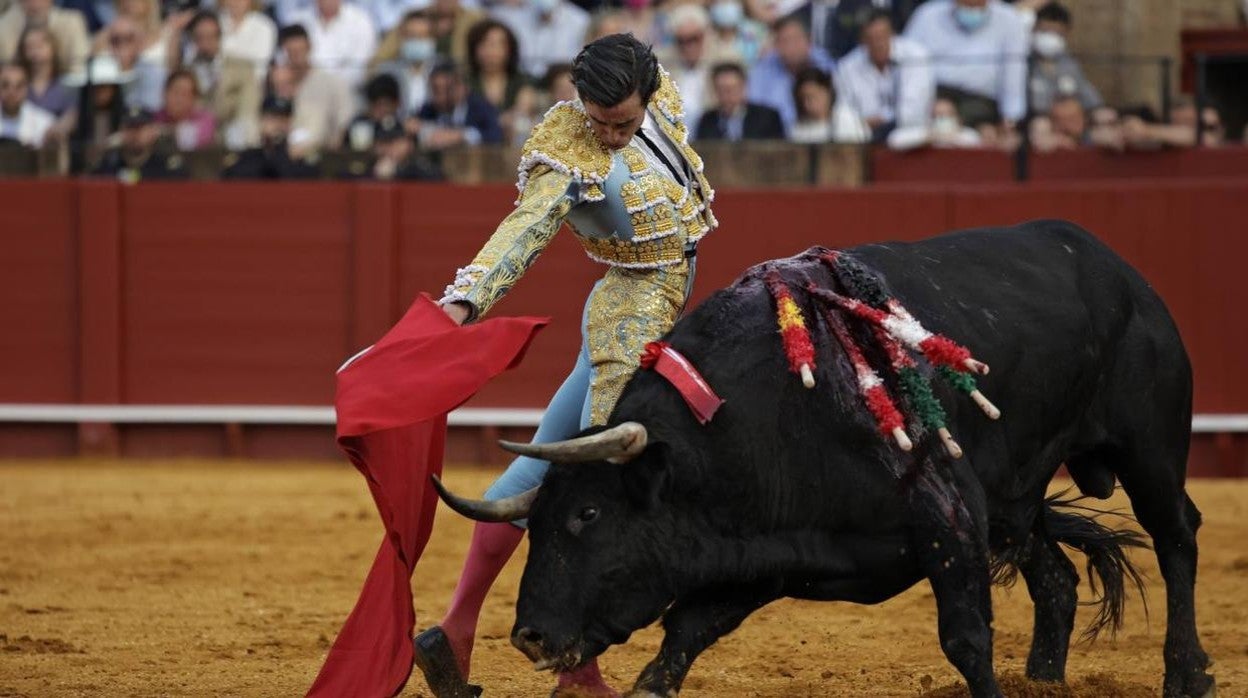 Las imágenes de la corrida del Domingo de Resurrección de Sevilla