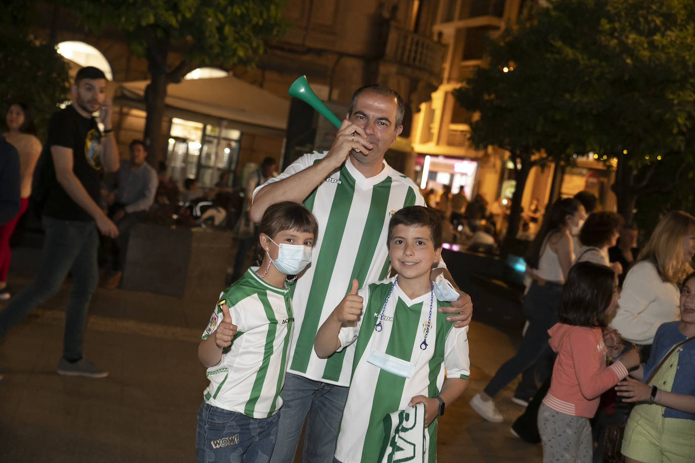 La fiesta del ascenso del Córdoba CF en las Tendillas, en imágenes