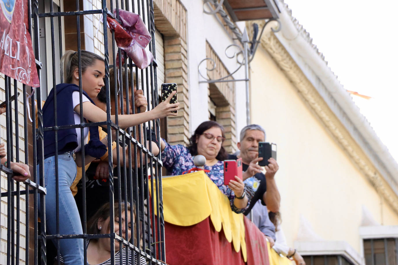 La multitudinaria romería de Bajada de la Virgen de Araceli a Lucena, en imágenes