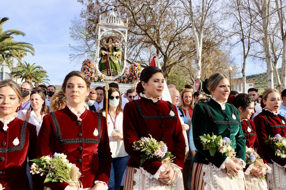 La multitudinaria romería de Bajada de la Virgen de Araceli a Lucena, en imágenes