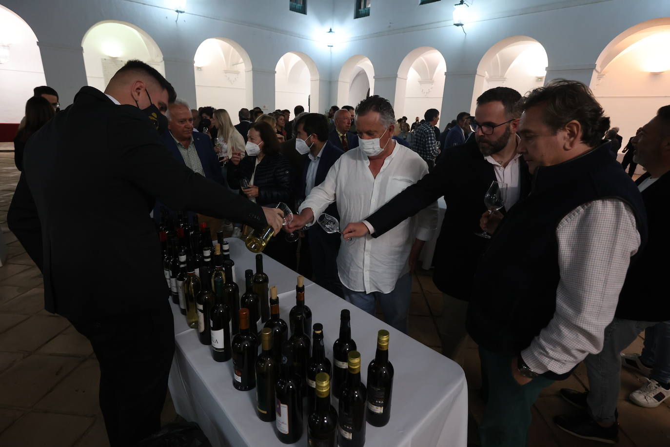 La inauguración oficial de la Cata del Vino en Córdoba, en imágenes