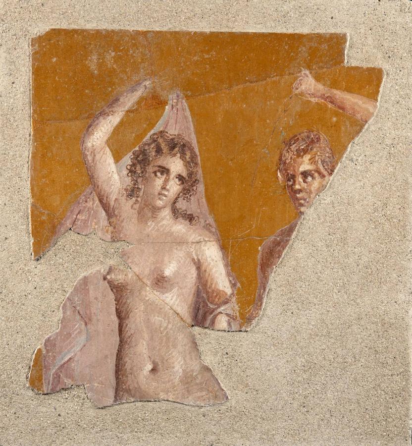 Cautivador. 'Arte y Sensualidad en las casas de Pompeya' es el título claro y cautivador de la exposición abierta hasta el 15 de enero de 2023, que pretende ilustrar y contar la omnipresencia y el significado de los objetos sensuales y eróticos en la domus y en la vida cotidiana de los pompeyanos.