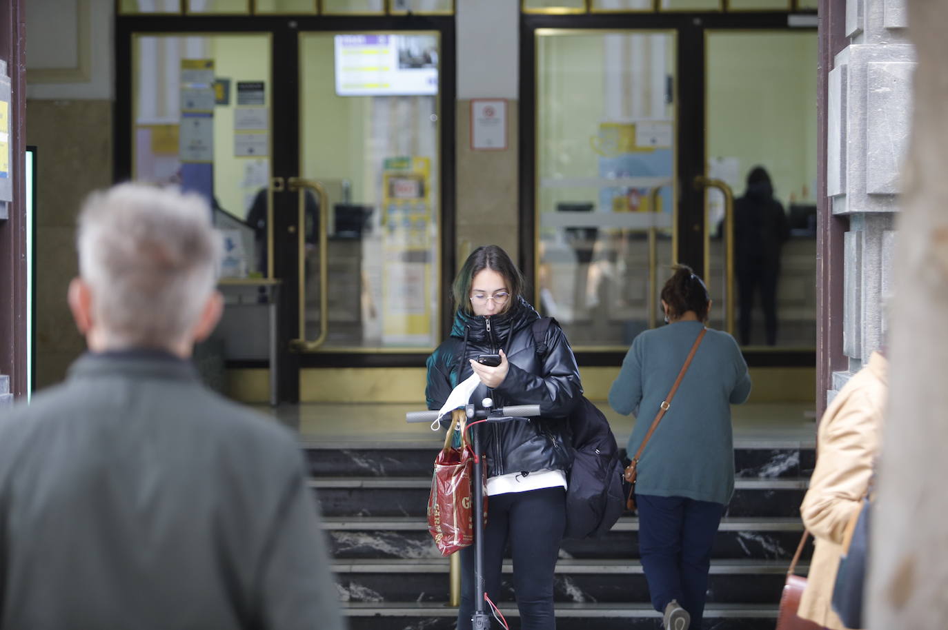 El primer día sin mascarillas en interiores en Córdoba, en imágenes