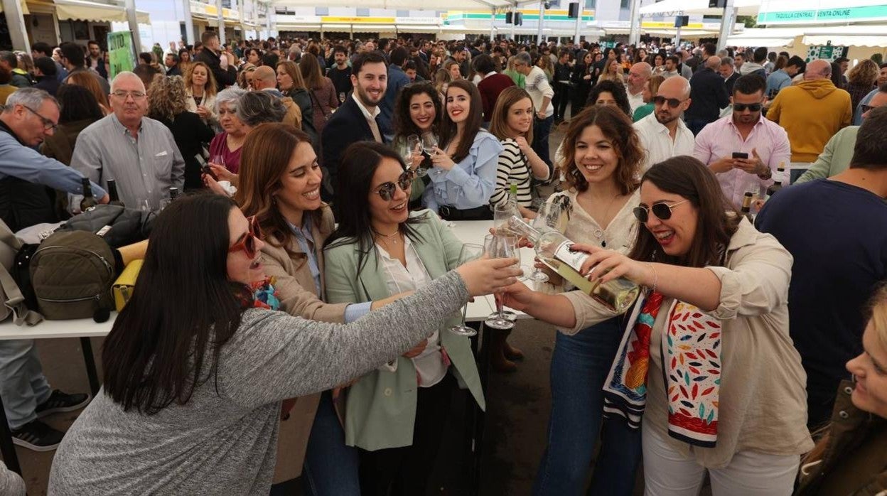 El ambientazo de la Cata del Vino de Córdoba 2022 en su cuarto día, en imágenes