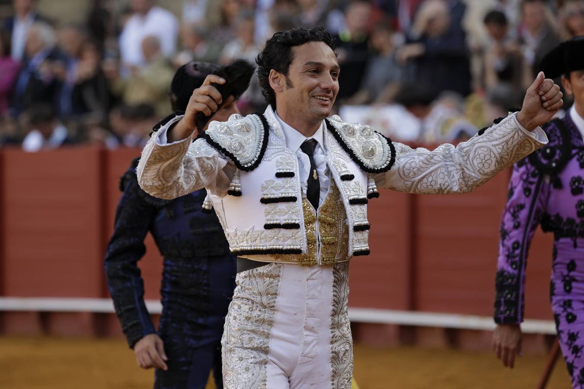 Oliva Soto cortó una oreja. JUAN FLORES