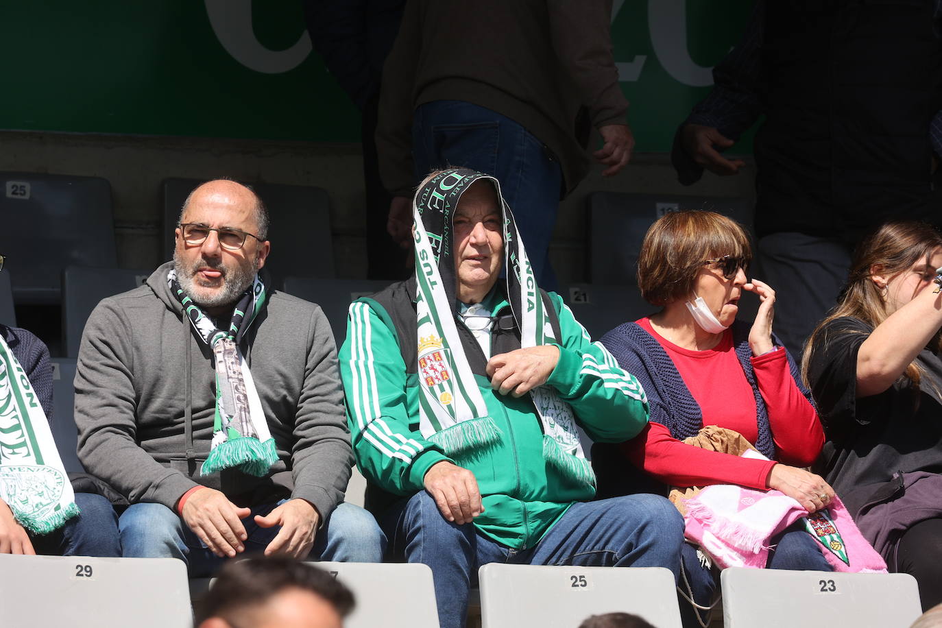 El excelente ambiente en el Córdoba CF - Las Palmas Atlético, en imágenes