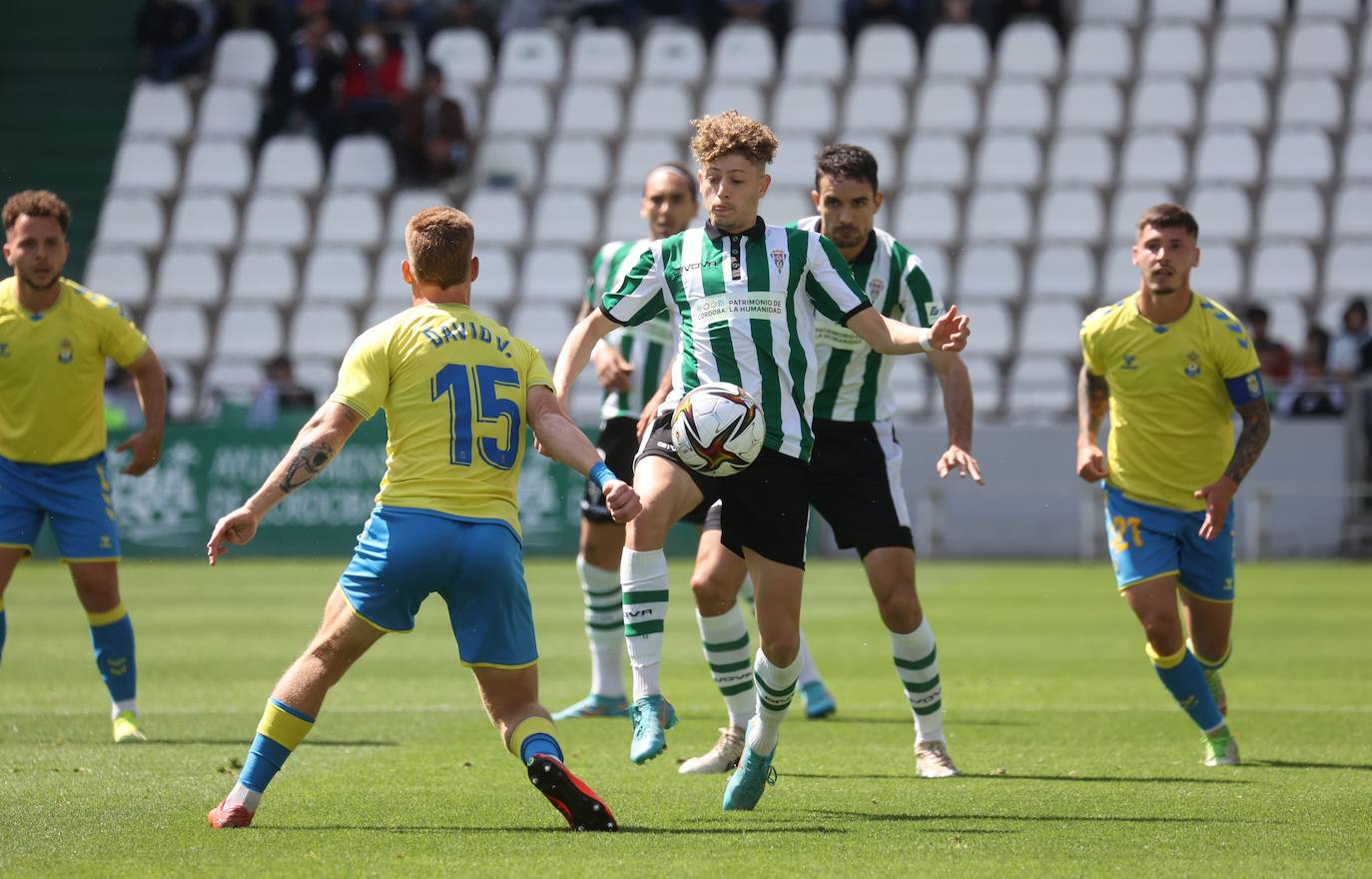 Las mejores jugadas del Córdoba CF-Las Palmas, en imágenes