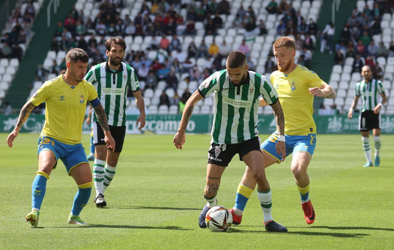 Las mejores jugadas del Córdoba CF-Las Palmas, en imágenes