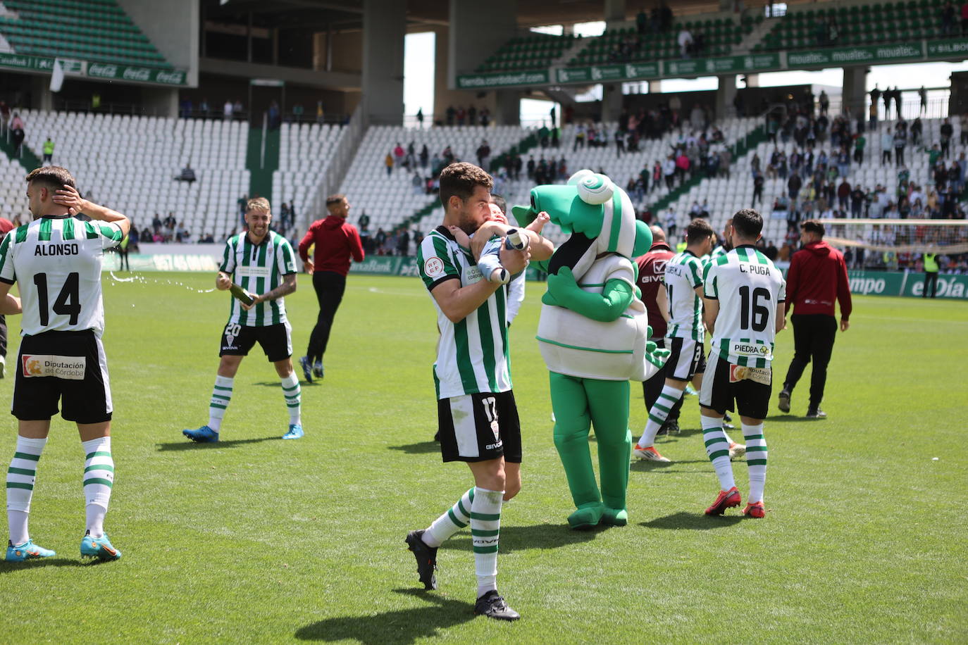 Las mejores jugadas del Córdoba CF-Las Palmas, en imágenes