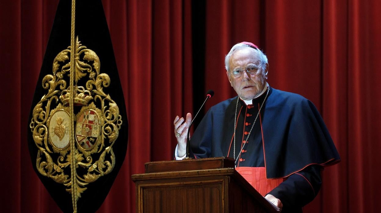 Las visitas a Córdoba del cardenal Carlos Amigo, en imágenes