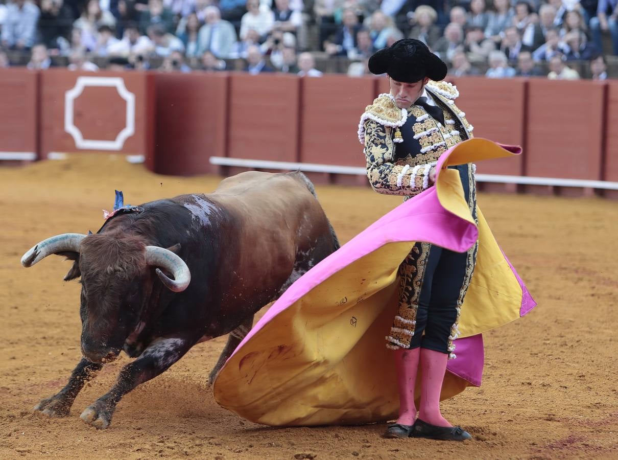 Primera corrida del ciclo continuado de 2022 en la plaza de toros de Sevilla. RAÚL DOBLADO