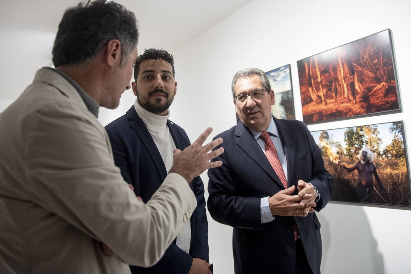 La exposición de ganadores del World Press Photo arranca su gira en la Fundación Cajasol