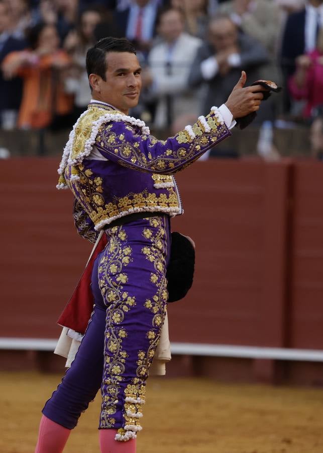 Corrida de Morante, Urdiales y Manzanares en la plaza de toros de Sevilla en 2022. JUAN FLORES