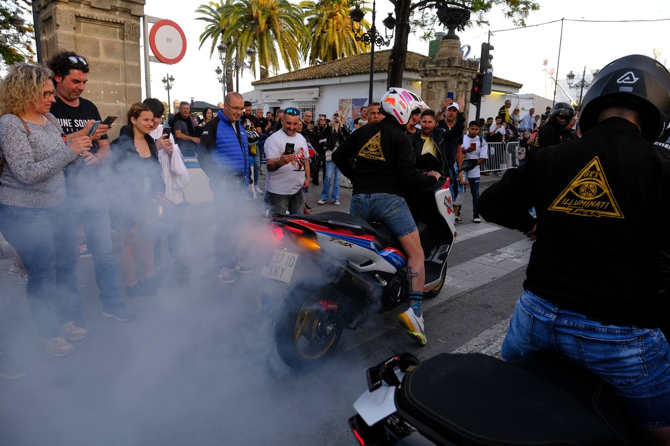 Fotos: Gran ambiente en El Puerto para dar la bienvenida al Gran Premio de Motociclismo