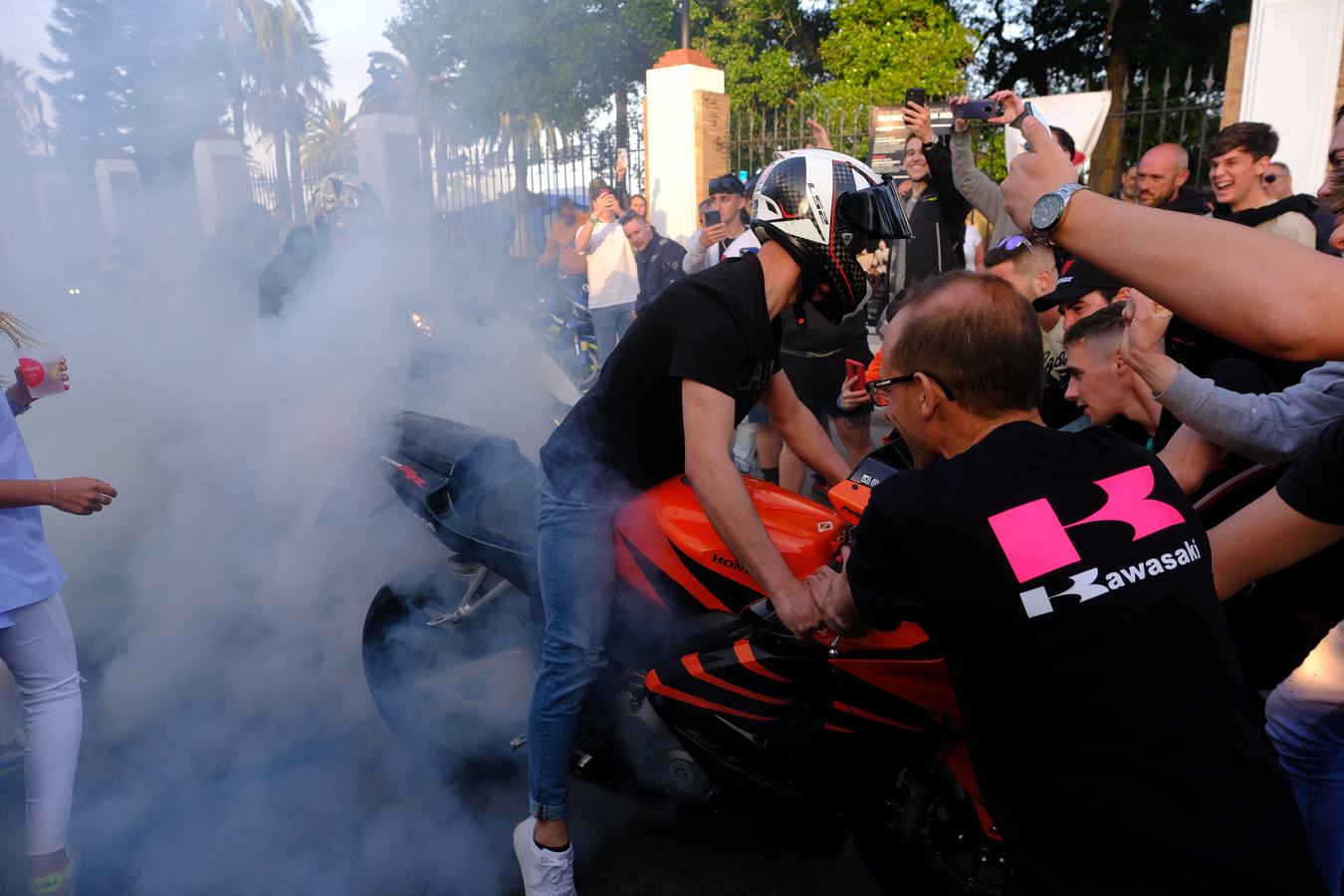 Fotos: Gran ambiente en El Puerto para dar la bienvenida al Gran Premio de Motociclismo