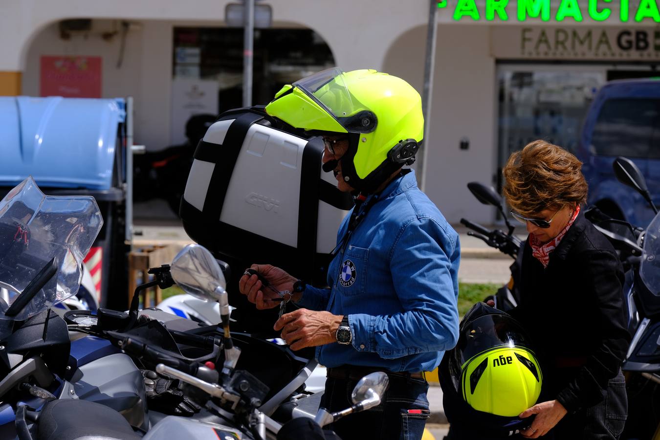 Fotos: Gran ambiente en El Puerto para dar la bienvenida al Gran Premio de Motociclismo