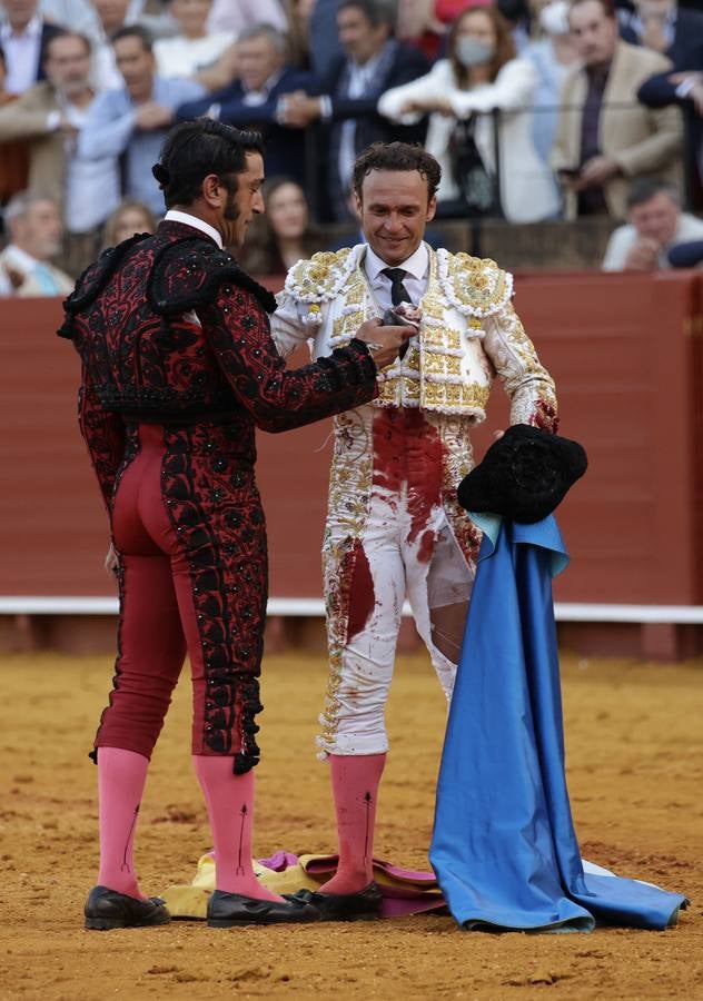 Mano a mano entre Ferrera y Perera en la plaza de toros de Sevilla en 2022. JUAN FLORES