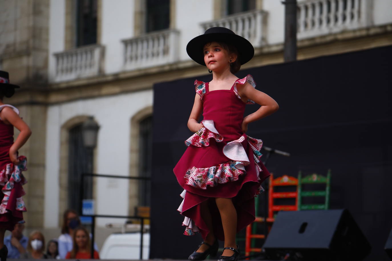 Cruces de Mayo en Córdoba | El vibrante Certamen de Academias de Baile