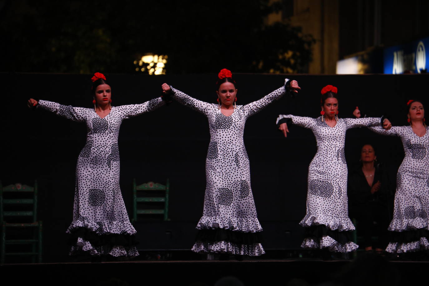 Cruces de Mayo en Córdoba | El vibrante Certamen de Academias de Baile