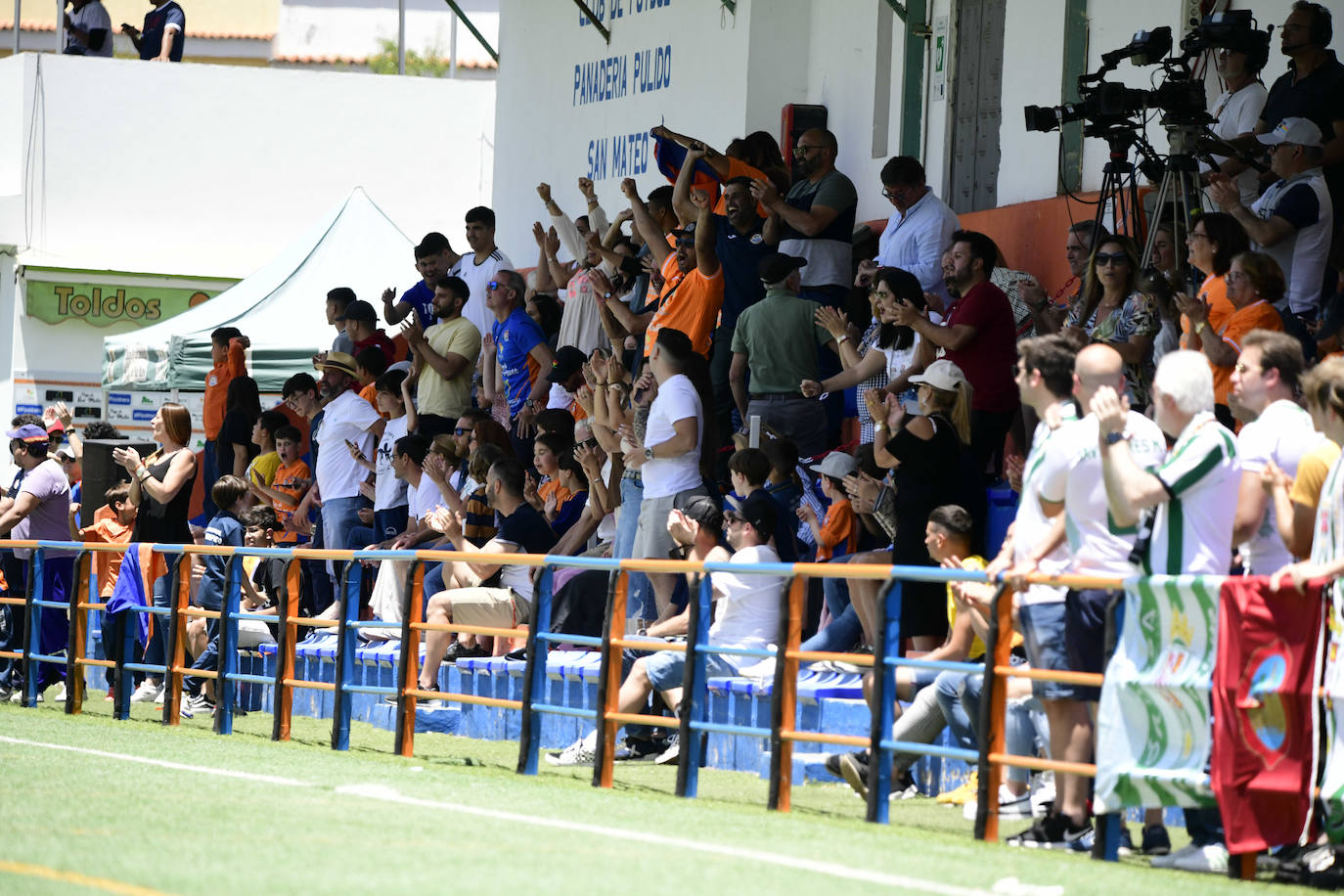 Las brillantes imágenes del Panadería Pulido - Córdoba CF