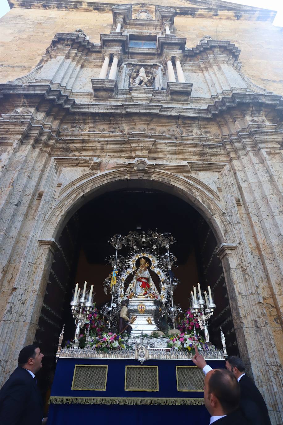 La procesión de la Virgen de la Cabeza en Córdoba, en imágenes