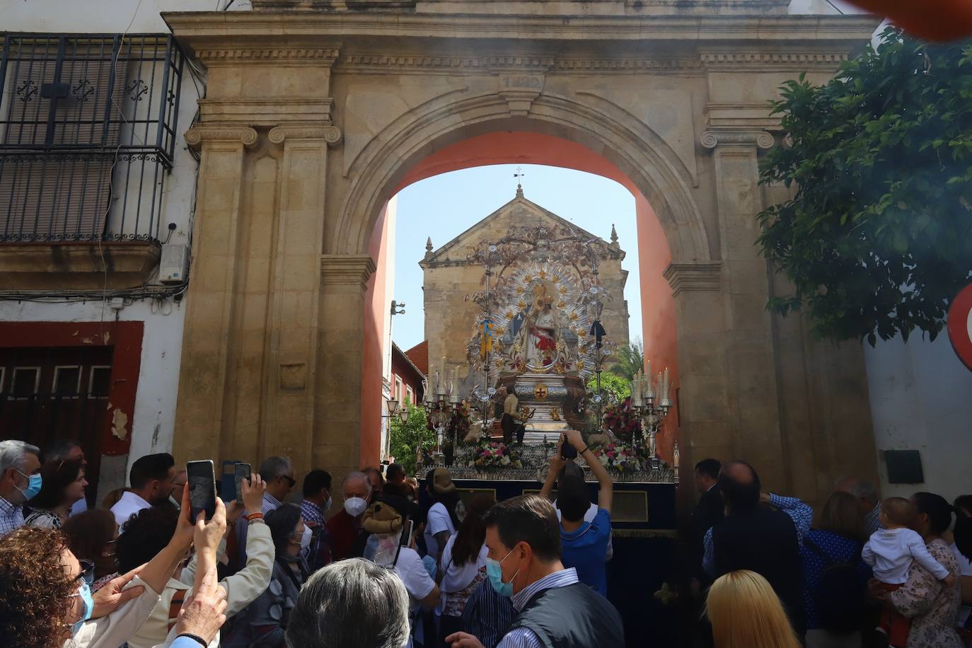 La procesión de la Virgen de la Cabeza en Córdoba, en imágenes