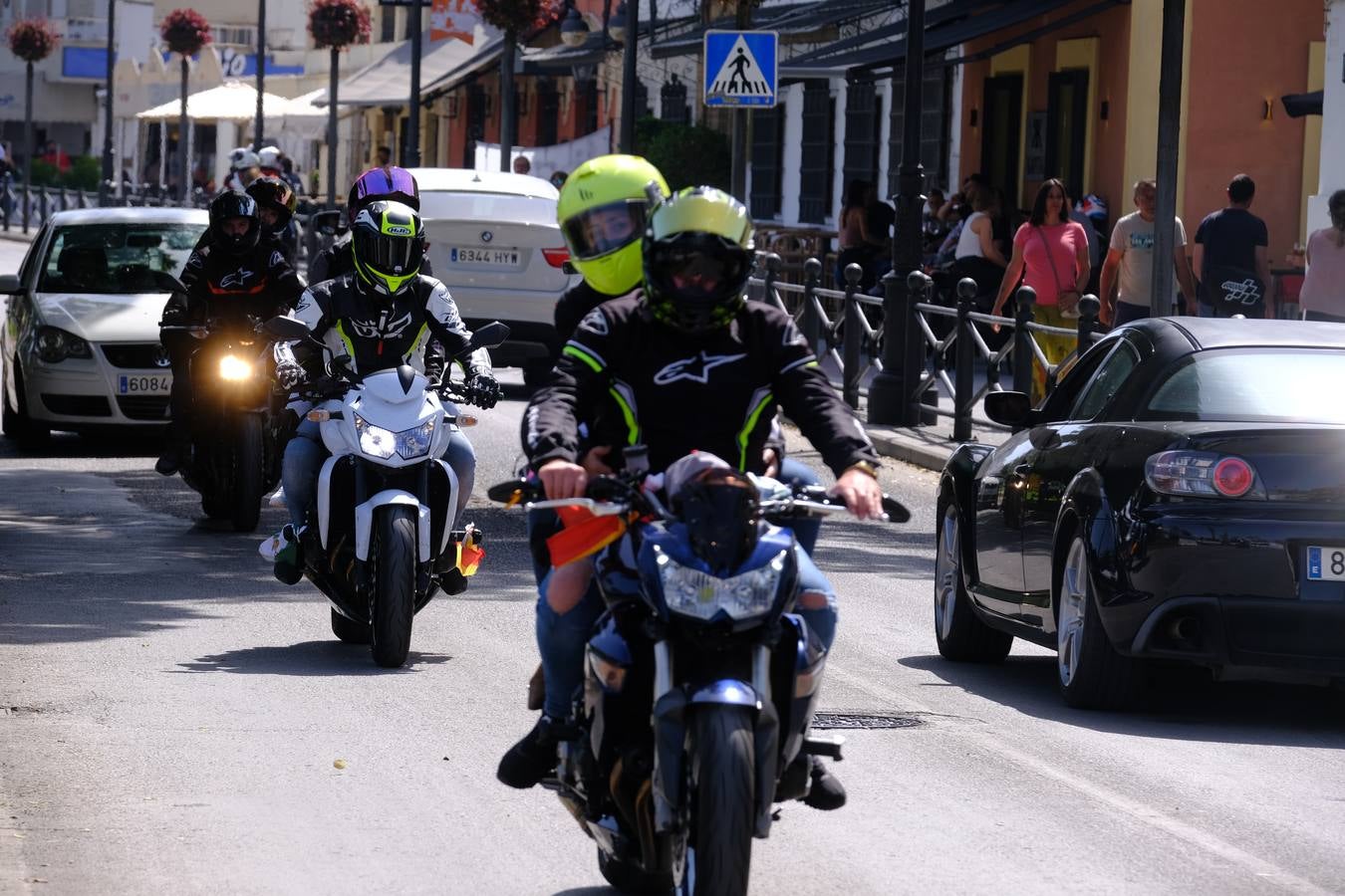 Fotos: muchos moteros resisten en El Puerto para aprovechar el Puente de mayo