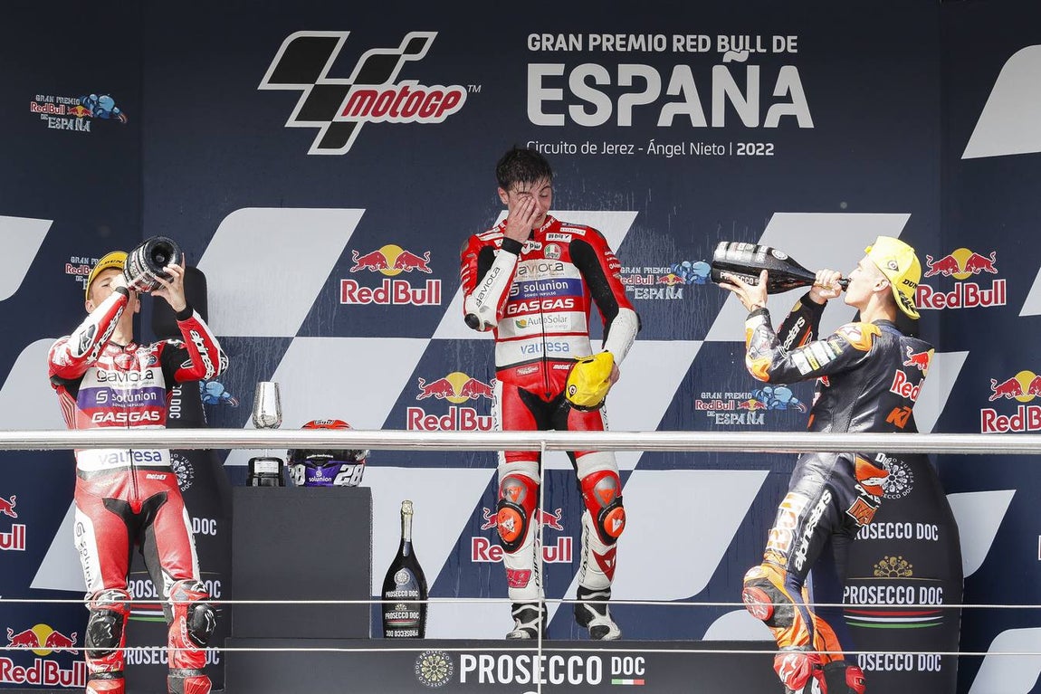 GALERÍA: La carrera de Moto 3 en el Circuito de Jerez
