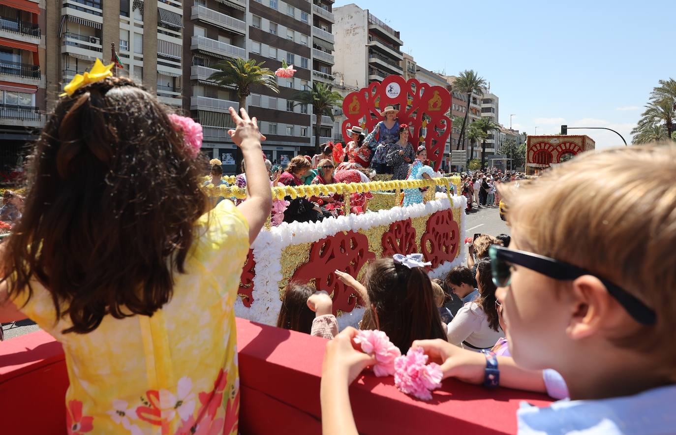 La espectacular Batalla de las Flores de Córdoba 2022, en imágenes