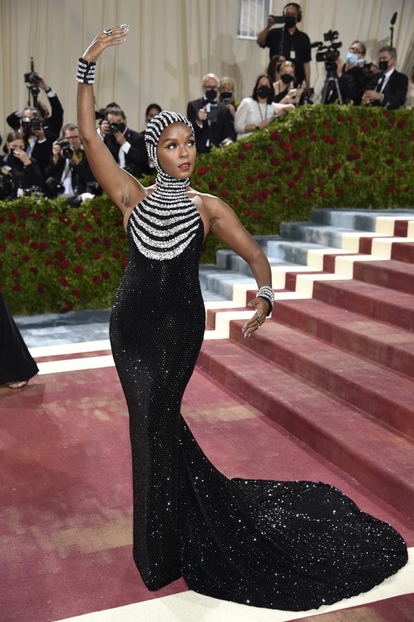 Janelle Monae - Alfombra roja de la Gala MET 2022. De Ralph Lauren.