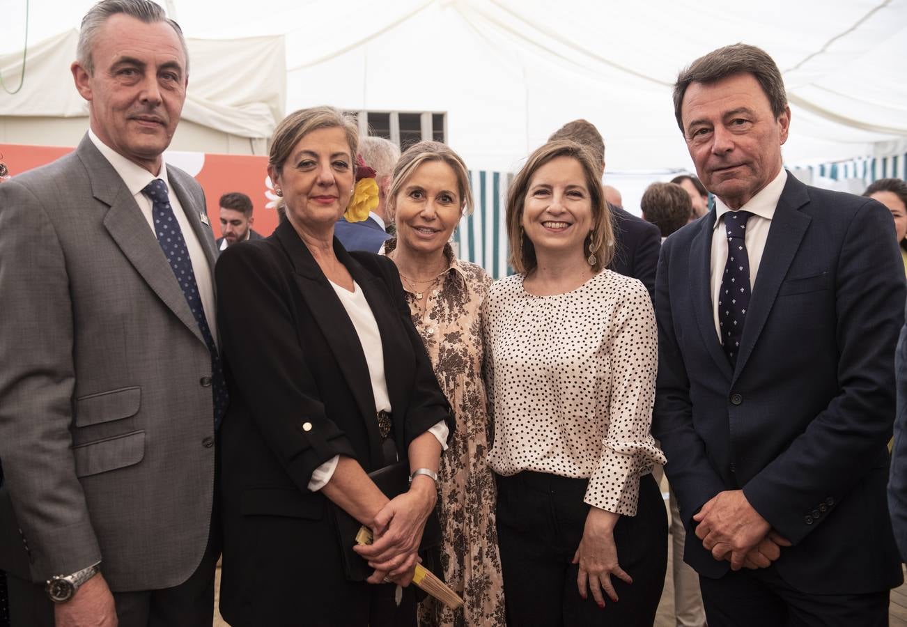 Recepciones oficiales en el miércoles de Feria. VANESSA GÓMEZ / MAYA BALANYA