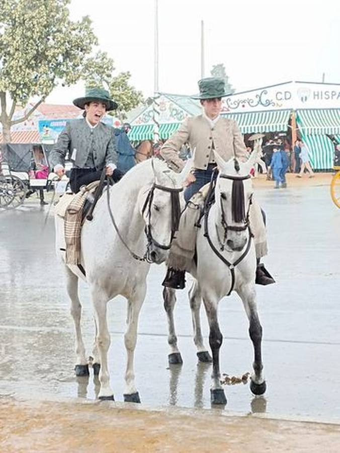 Foto de los lectores de ABC de la Feria de Sevilla 2022. ABC