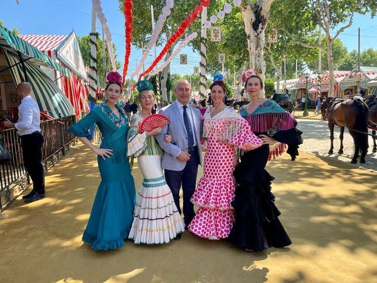 Foto de los lectores de ABC de la Feria de Sevilla 2022. ABC