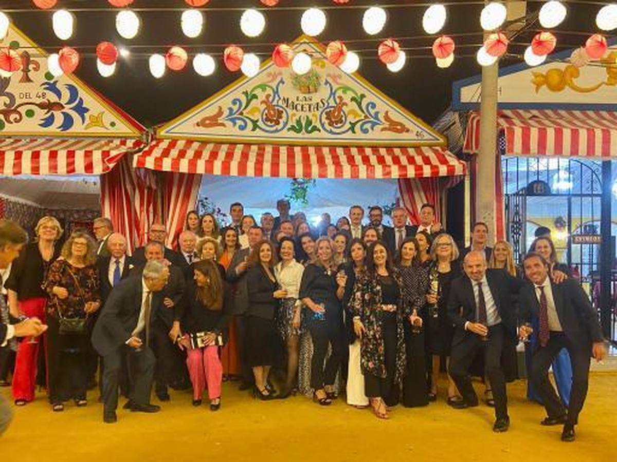 Foto de los lectores de ABC de la Feria de Sevilla 2022. ABC