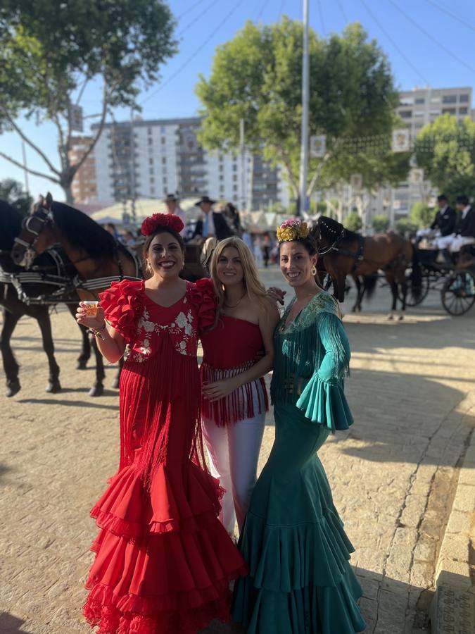 Foto de los lectores de ABC de la Feria de Sevilla 2022. ABC