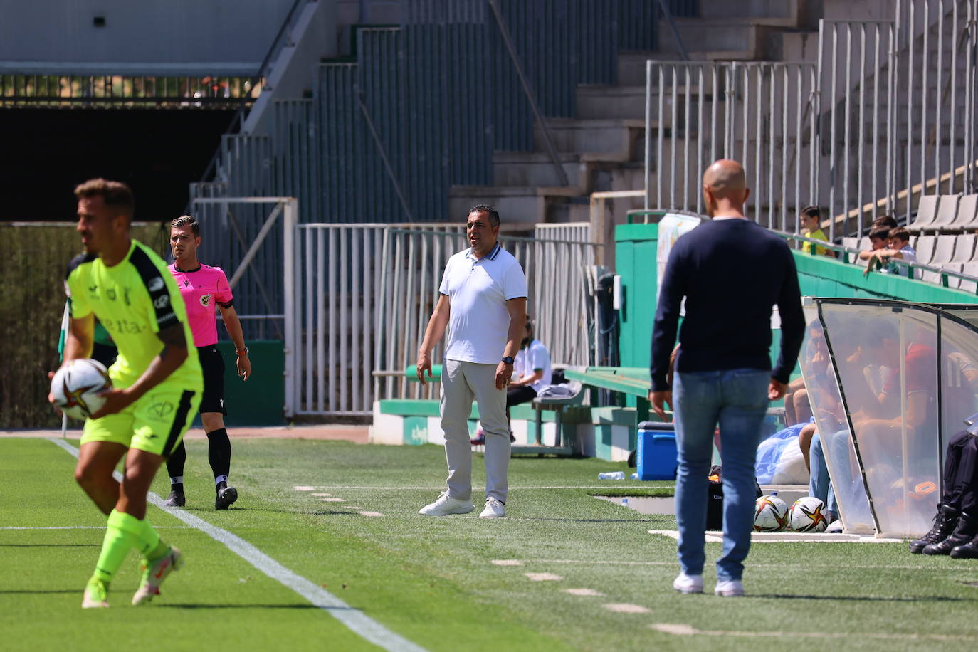 El ambiente y las mejores jugadas Córdoba CF - AD Ceuta en El Arcángel, en imágenes