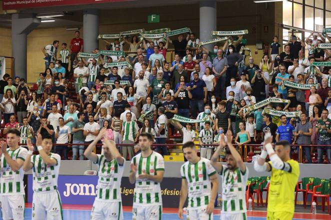 El excelente ambiente en las gradas del Córdoba Patrimonio - Barça