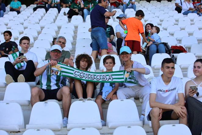 El ambiente y las mejores jugadas Córdoba CF - AD Ceuta en El Arcángel, en imágenes