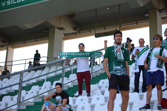 El ambiente y las mejores jugadas Córdoba CF - AD Ceuta en El Arcángel, en imágenes