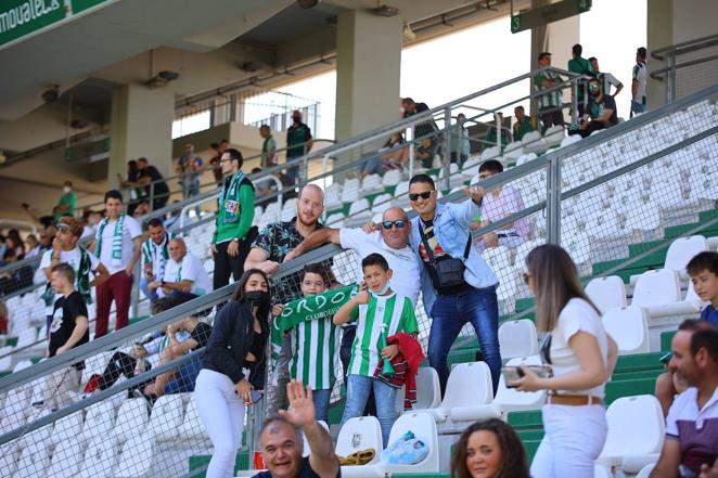 El ambiente y las mejores jugadas Córdoba CF - AD Ceuta en El Arcángel, en imágenes