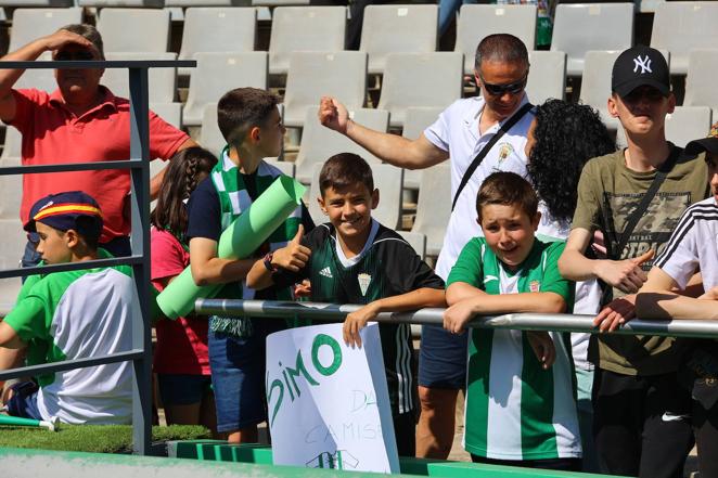 El ambiente y las mejores jugadas Córdoba CF - AD Ceuta en El Arcángel, en imágenes